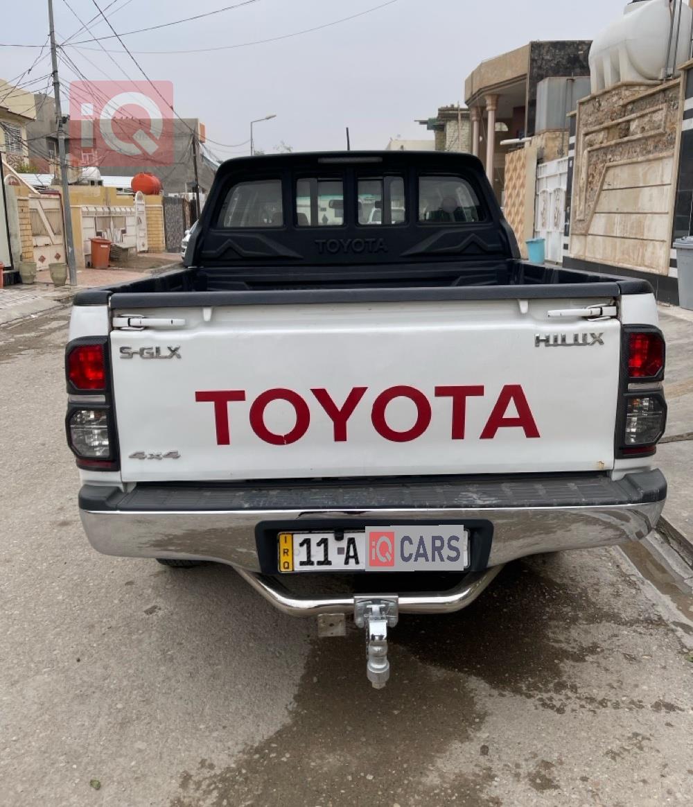 تۆیۆتا هایلۆکس